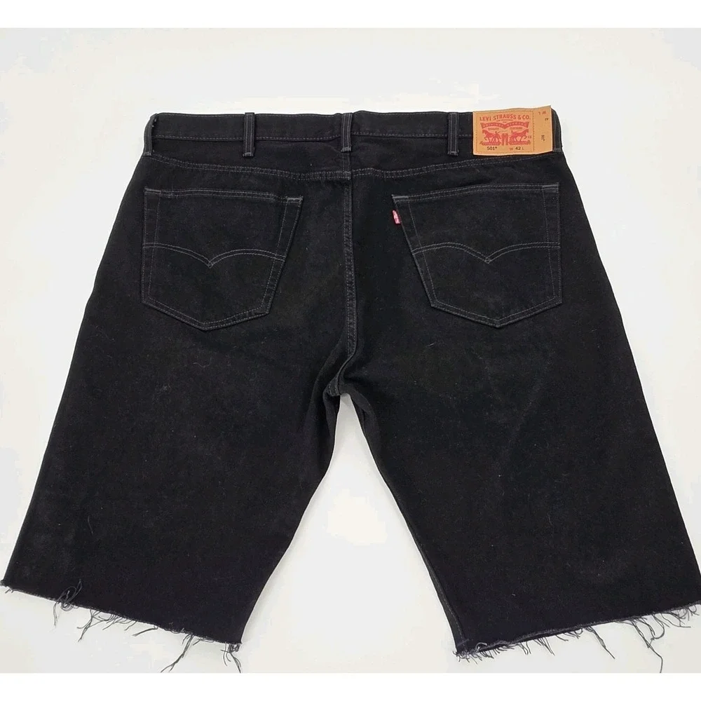 Levi's 501 Black Shorts Mens 42 / Inseam 12 Denim Unhemmed Bermuda Button Fly